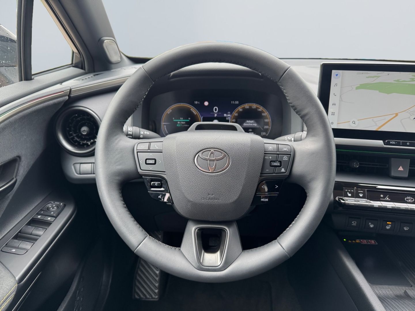 Toyota C-HR 2.0 Hybrid Lounge - Samsaru's Car Outlet