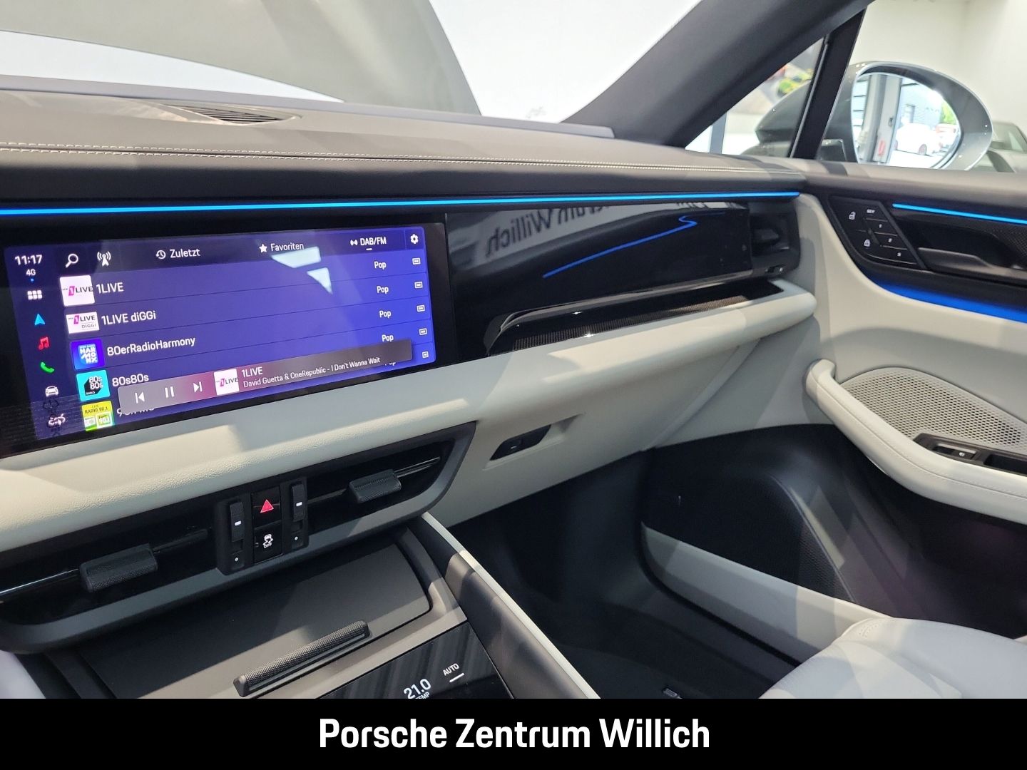 Porsche Macan 4 Surround-View LED-Matrix InnoDrive