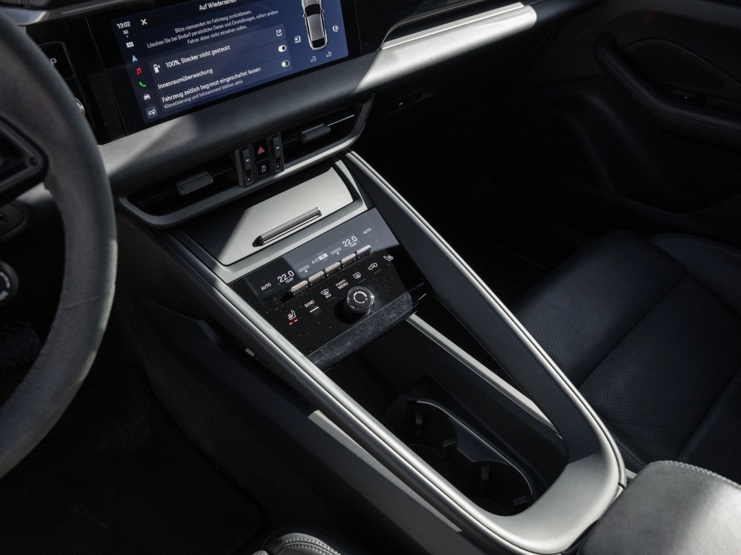 Porsche Macan 4 AHK Sport Chrono Paket Luftfederung