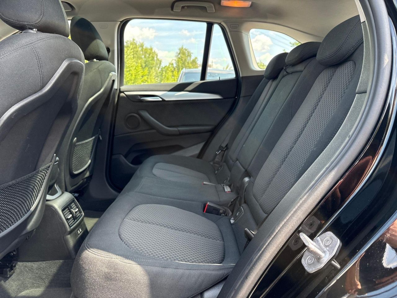 BMW X1 xDrive 25e - Samsaru's Car Outlet