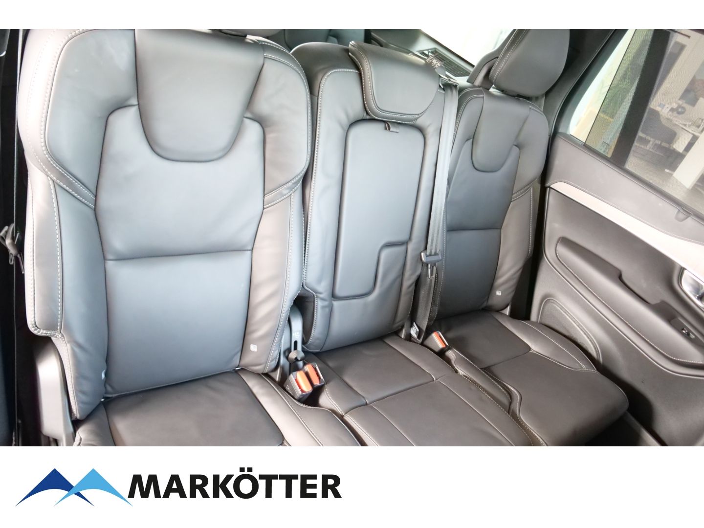 Volvo XC90 T8 AWD Ultra Bright - Samsaru's Car Outlet