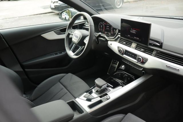 Audi A4 Avant 2.0 TDI quattro S line - Samsaru's Car Outlet