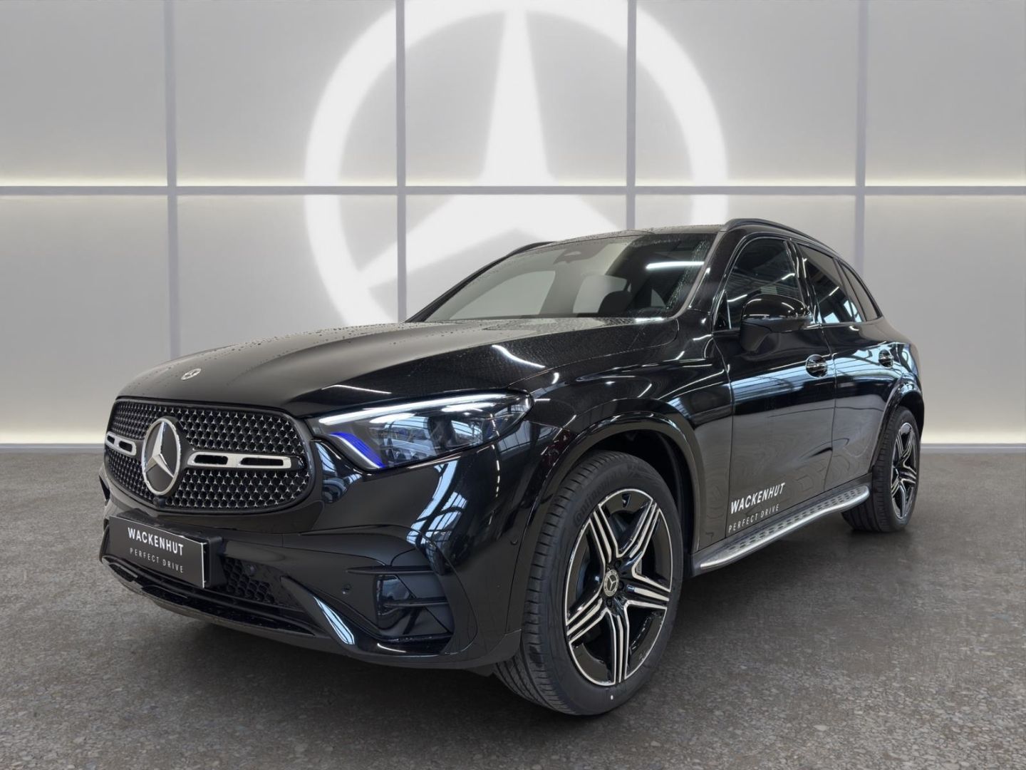 Mercedes-Benz GLC 300 d 4M AMG LINE ADVANCED PLUS AHK+PANO+360