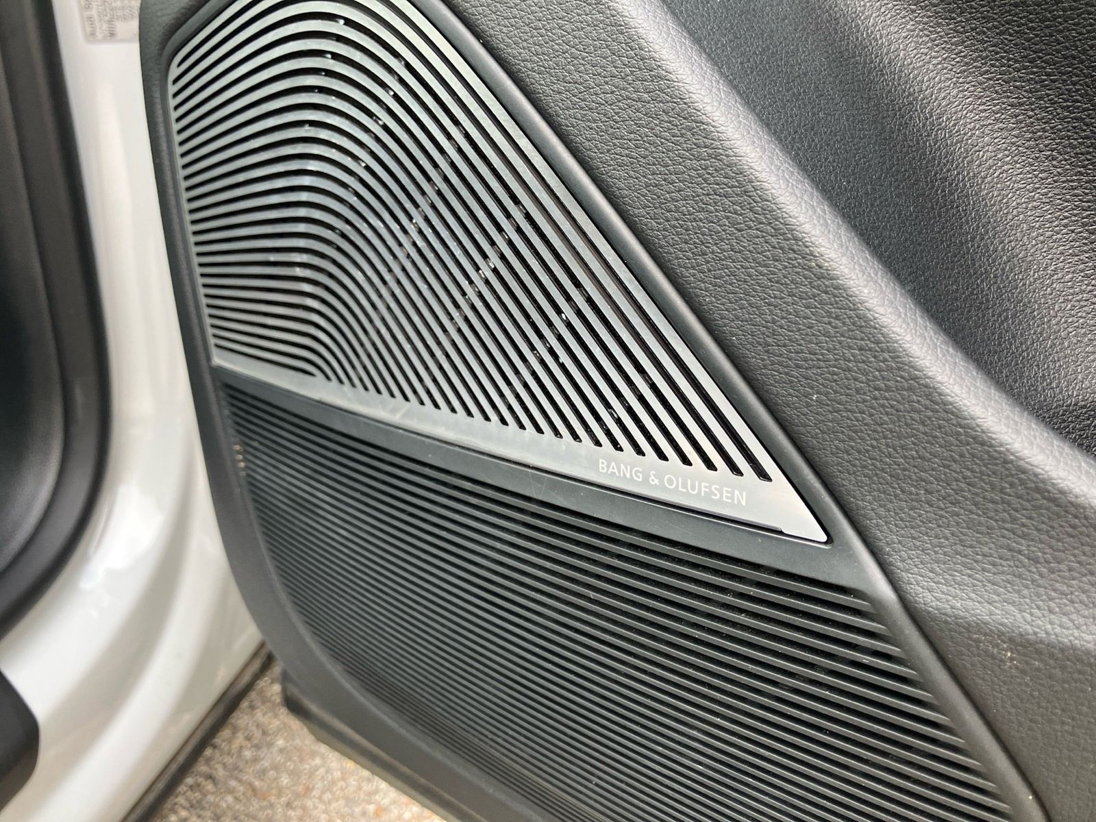 Audi RS Q8 600PS QUATTRO AHK.PANO.STANDHZG.B&O.360°KA