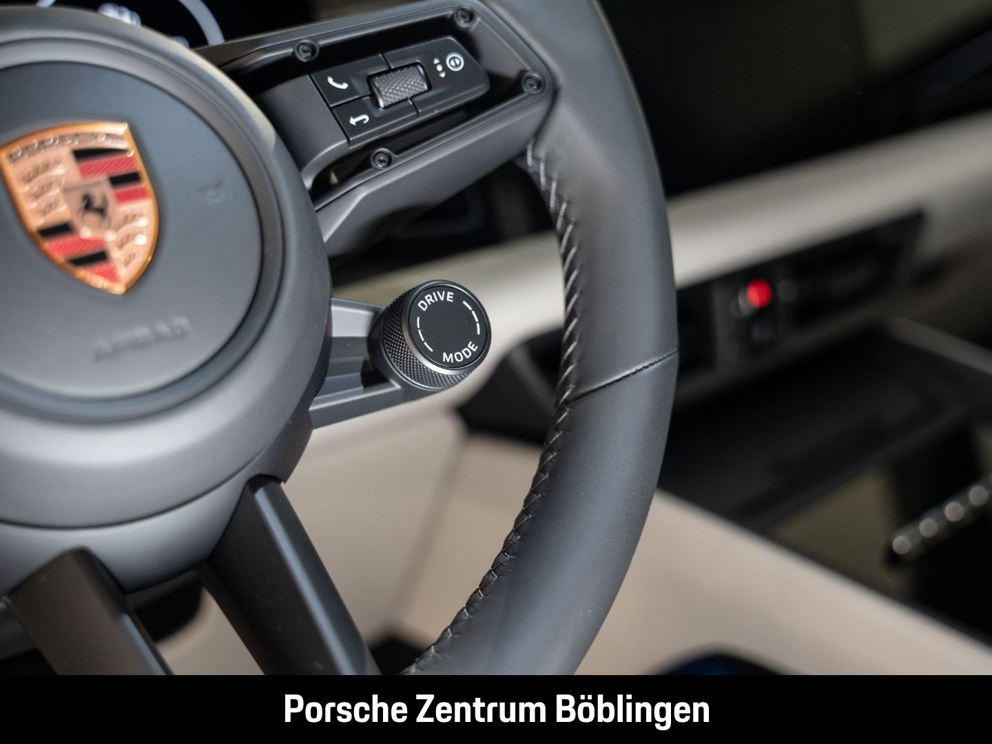 Porsche Macan 4S Hinterachslenkung InnoDrive Head-Up