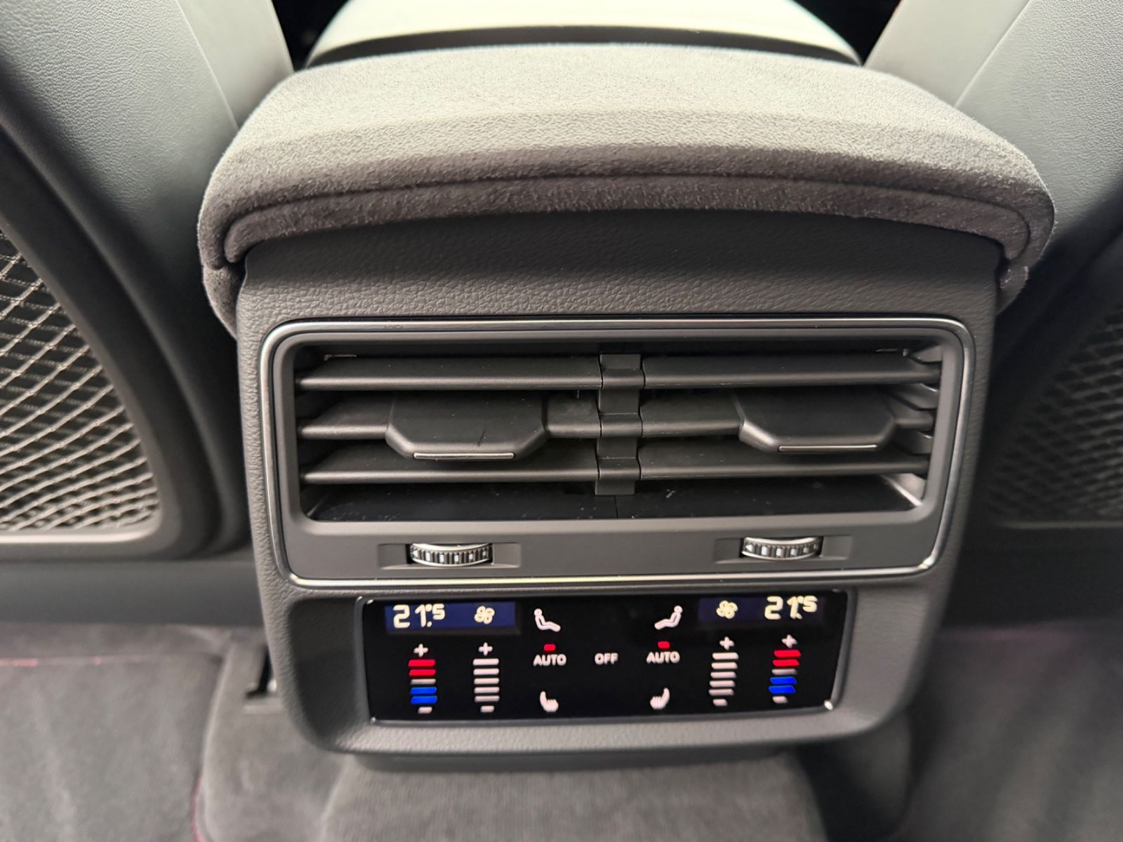 Audi RSQ8  4.0 TFSI quattro.Standheizung.