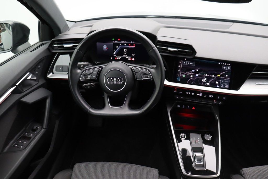 Audi A3 Sportback 35 TDI . Virt.Cockpit Navi ACC AHK