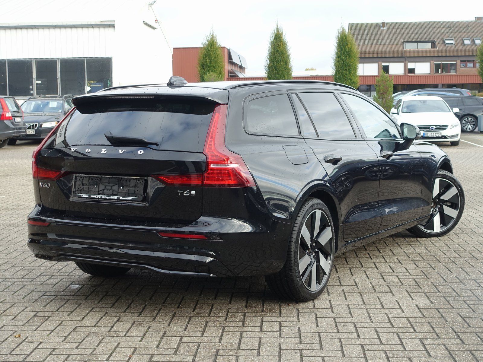Volvo V60 Ultra T6 AWD Plug-in Hybrid/AHK/B&W/360°Cam