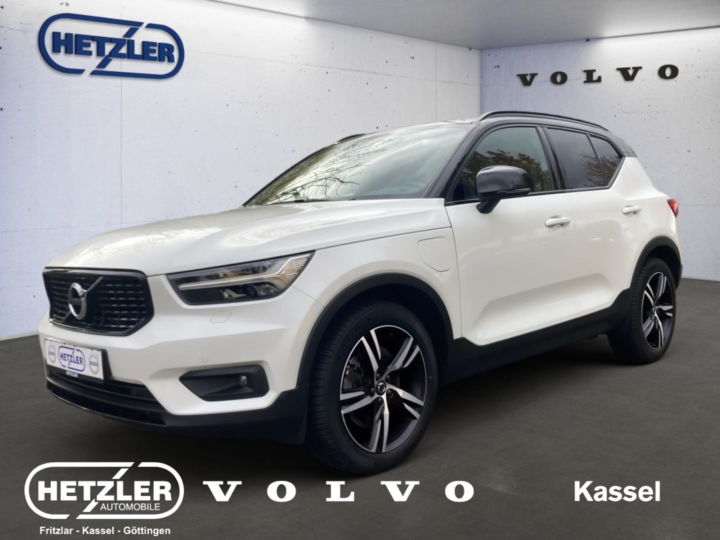 Volvo XC40 R Design Expression Recharge Plug-In Hybrid