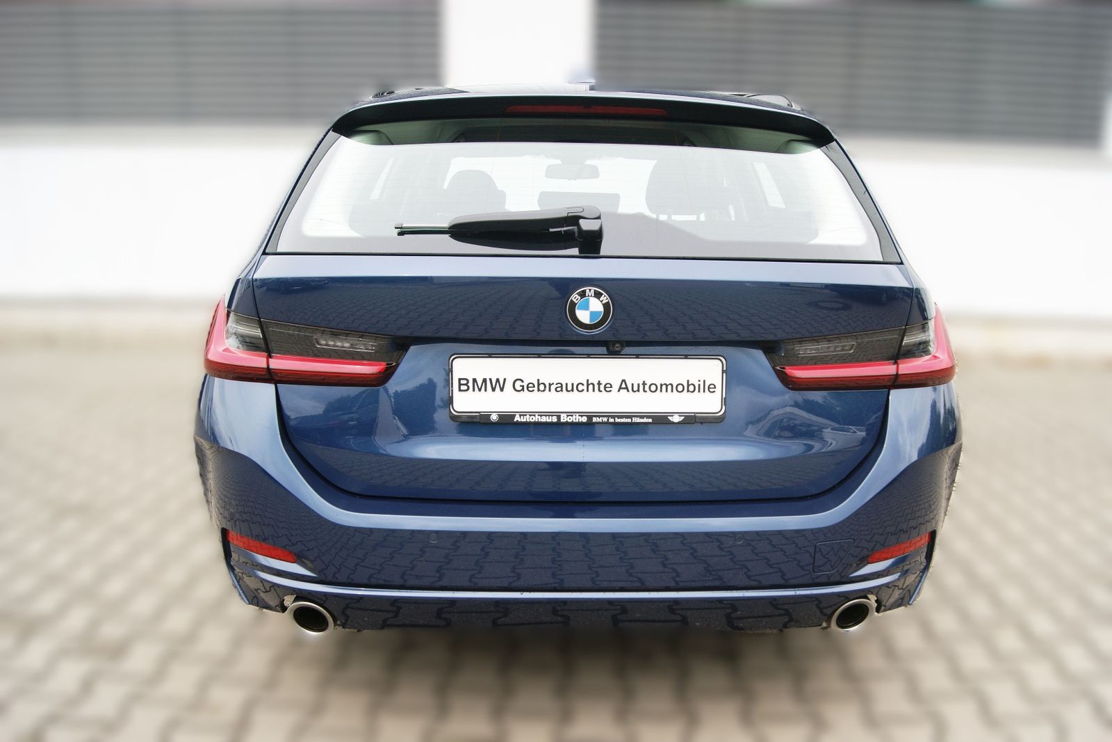 BMW 320i TOUR SPORT - Samsaru's Car Outlet