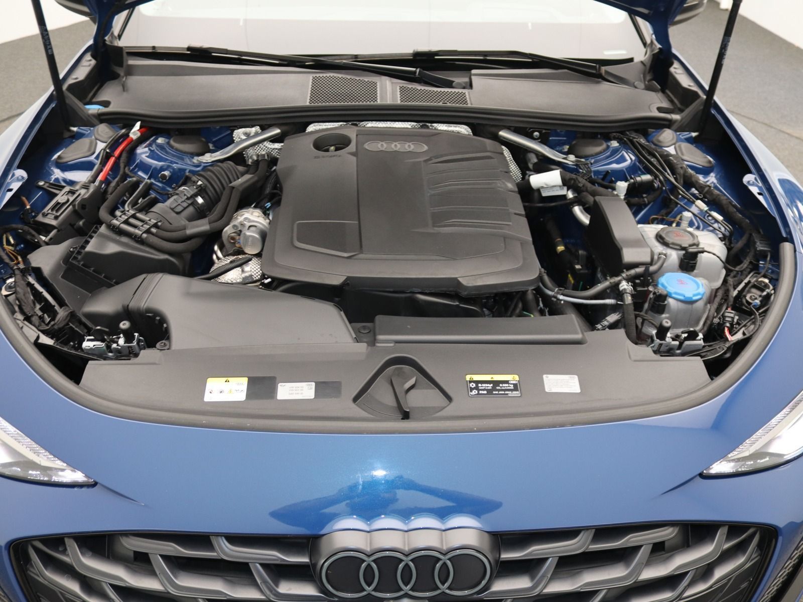 Audi A6 Avant S-Line TDI quattro S-tronic / Pano, AHK