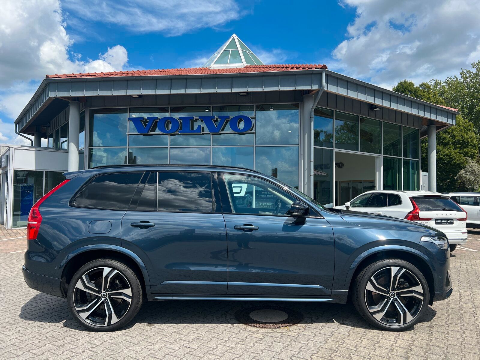 Volvo XC90 T8 AWD Ultimate Dark |LUFT||22|360CAM|PANO