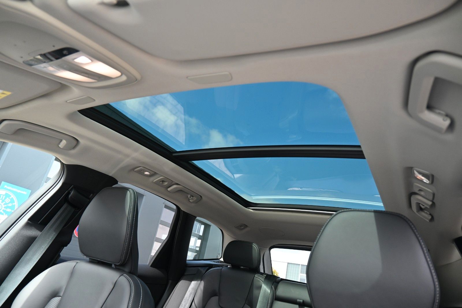 Volvo XC60 B4 D AWD Ultimate Dark*STDHZG*LUFT*360°*ACC