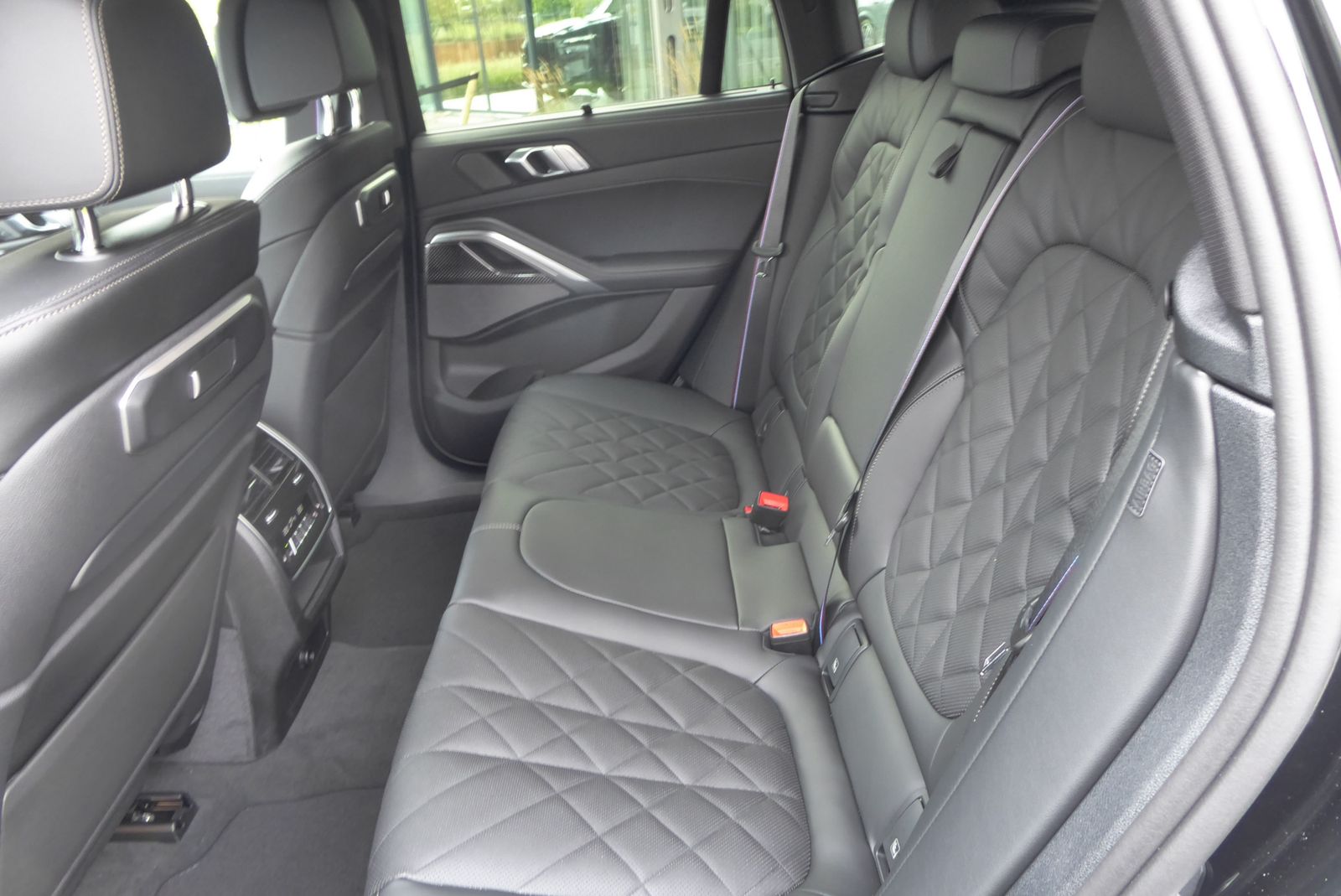 BMW X6 xDrive40d M Sport AHK HuD SH PANO 360°