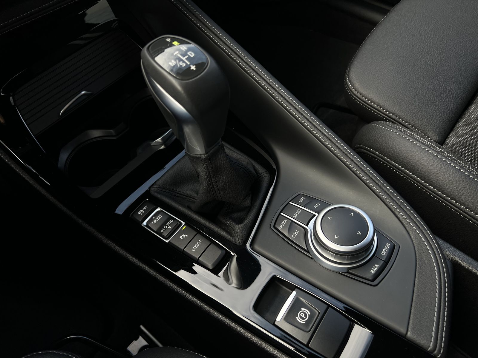 BMW X1 xDrive25e M Sportpaket - Samsaru's Car Outlet