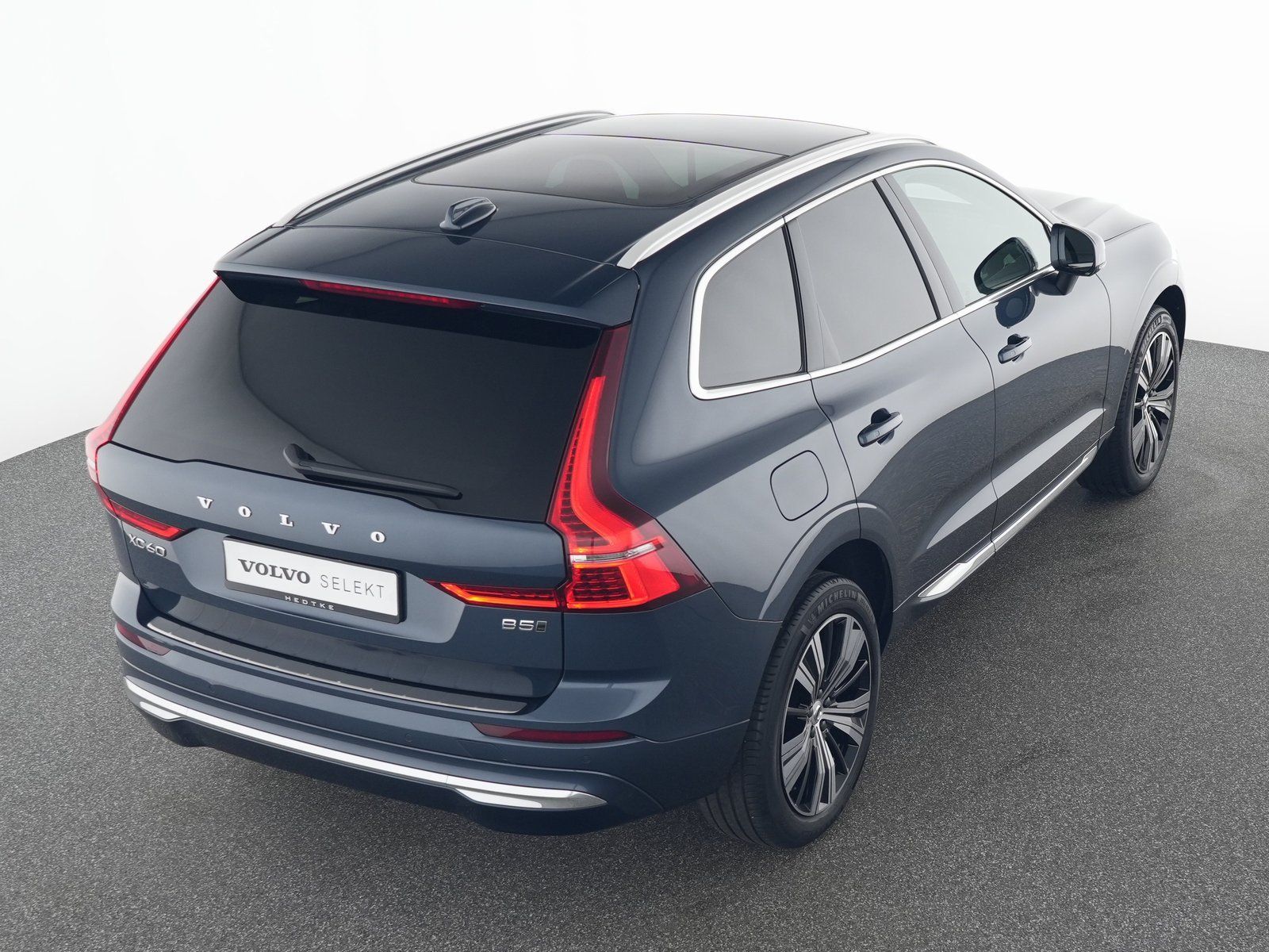 Volvo XC60 B5 AWD Ultimate Bright SONDERFINANZ: 1,99%*