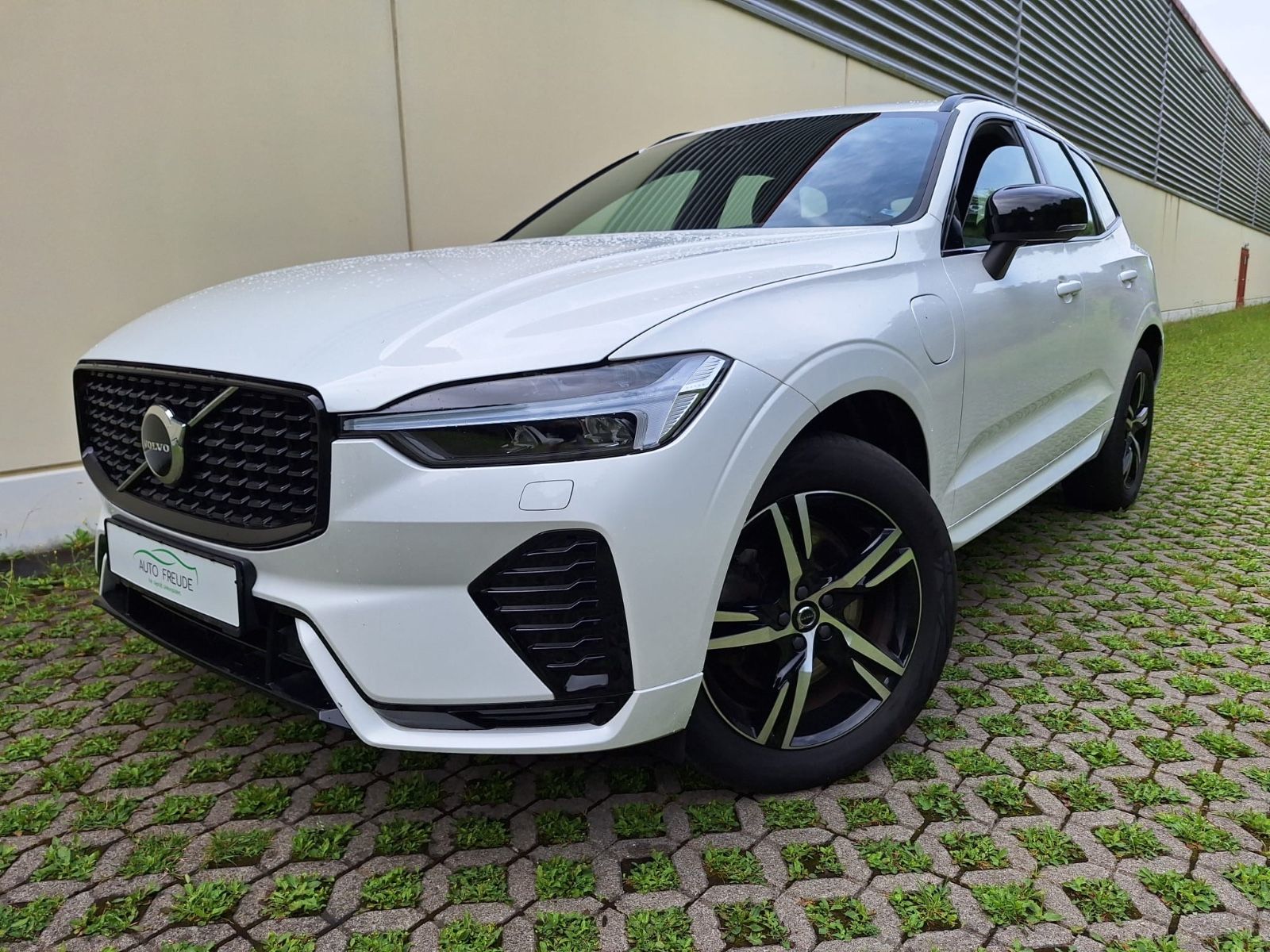 Volvo XC 60 R Design Plug-In Pano. Kamera AHK AWD