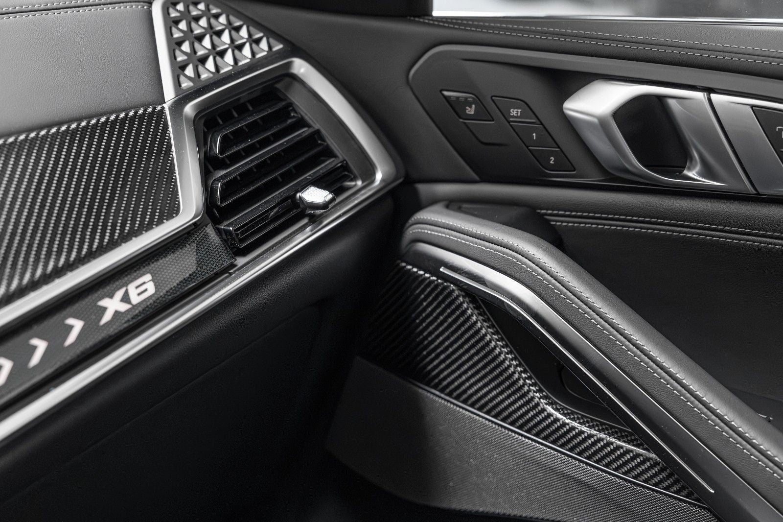BMW X6 40d*MSPORT*22"*LED*PANO*CARBON*AHK