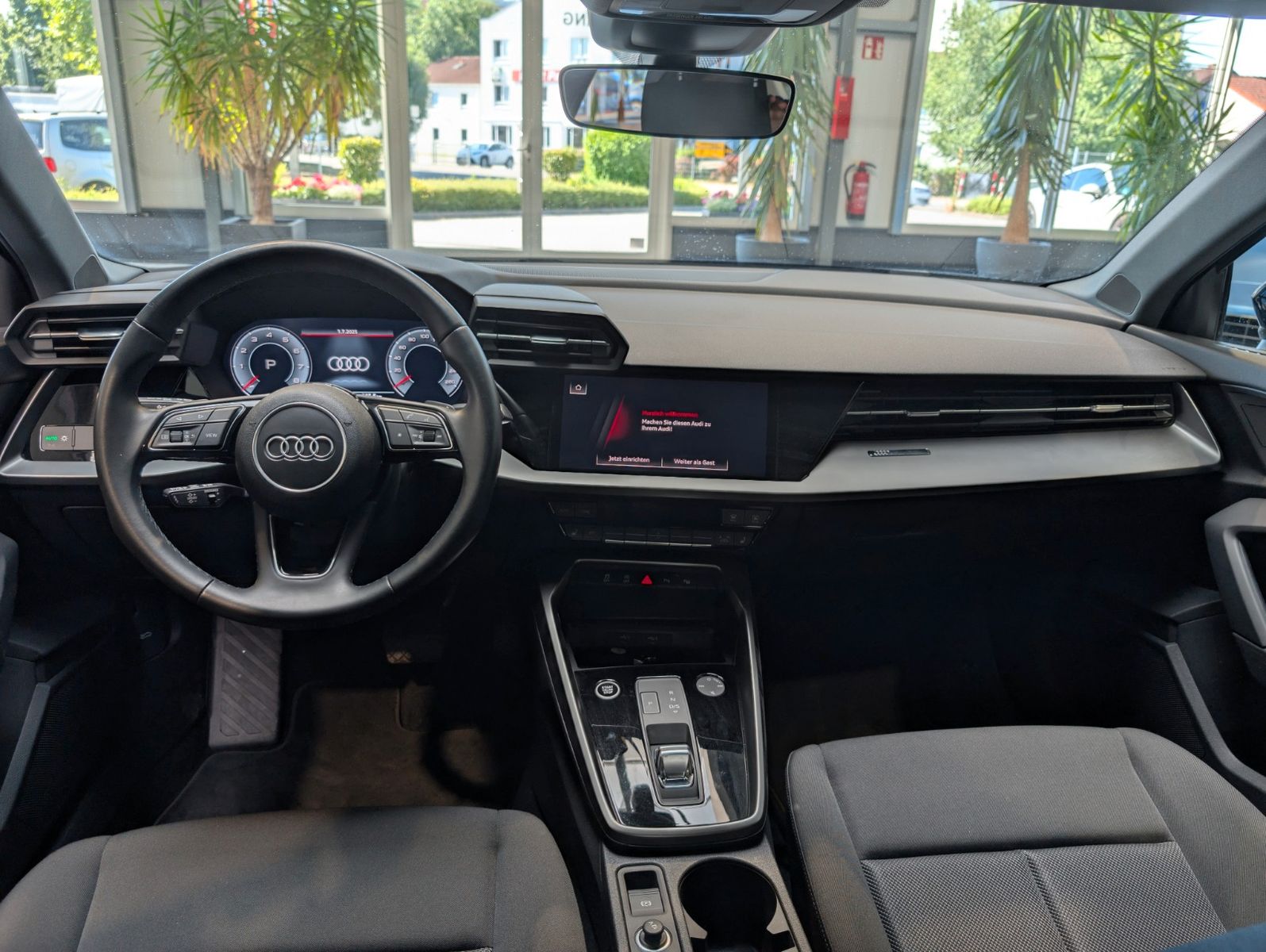 Audi A3 30 TFSI Limousine S tronic advanced - Samsaru's Car Outlet