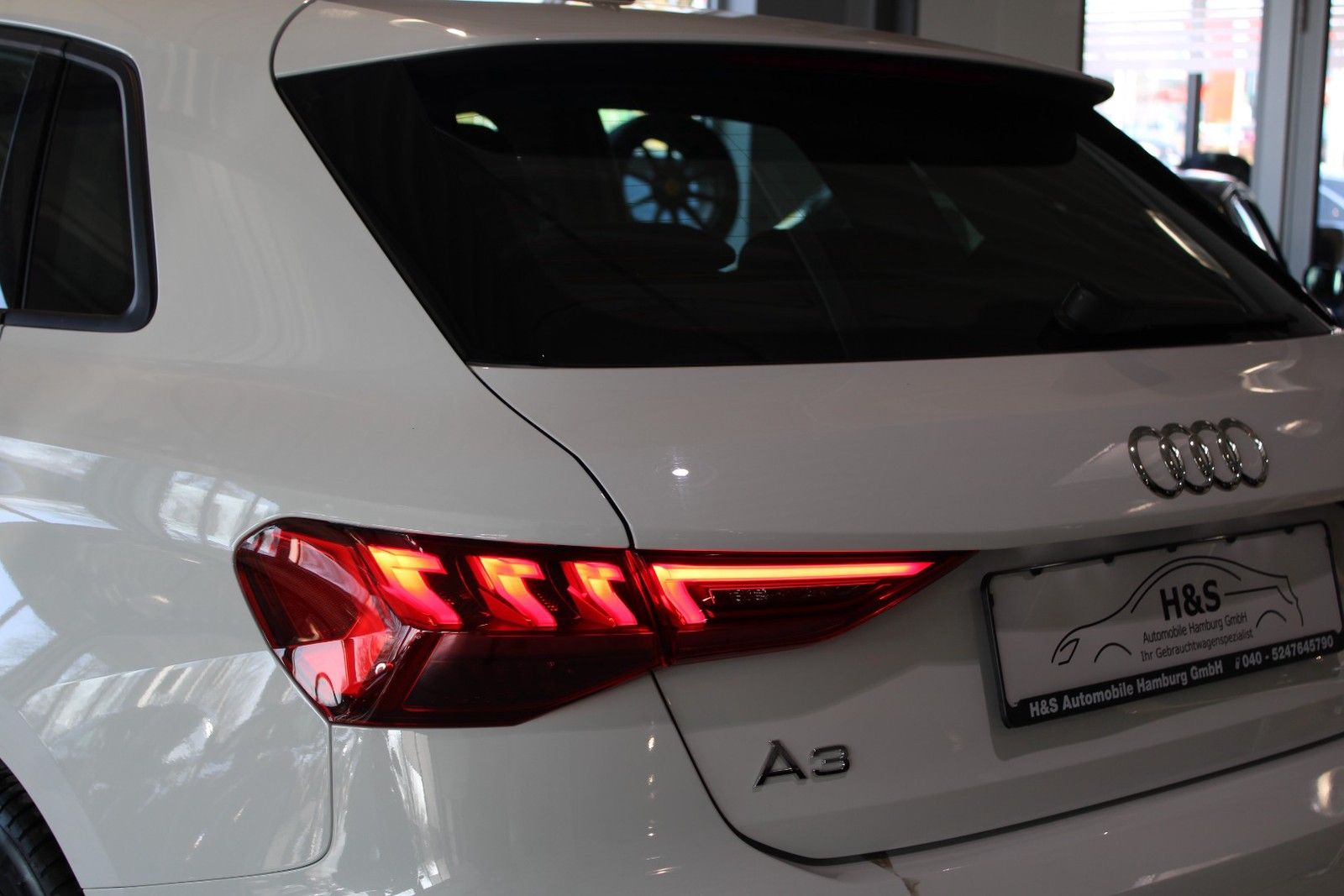 Audi A3 Sportback 35 TFSI Sport - Samsaru's Car Outlet
