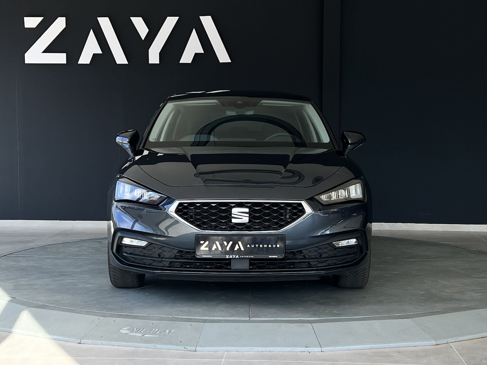 Seat Leon 2.0 TDI Style - Samsaru's Car Outlet