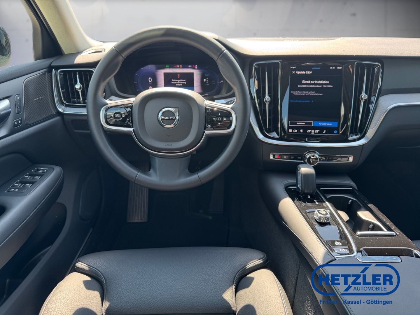 Volvo V60 Plus Dark Recharge Plug-In Hybrid AWD T8 Twi