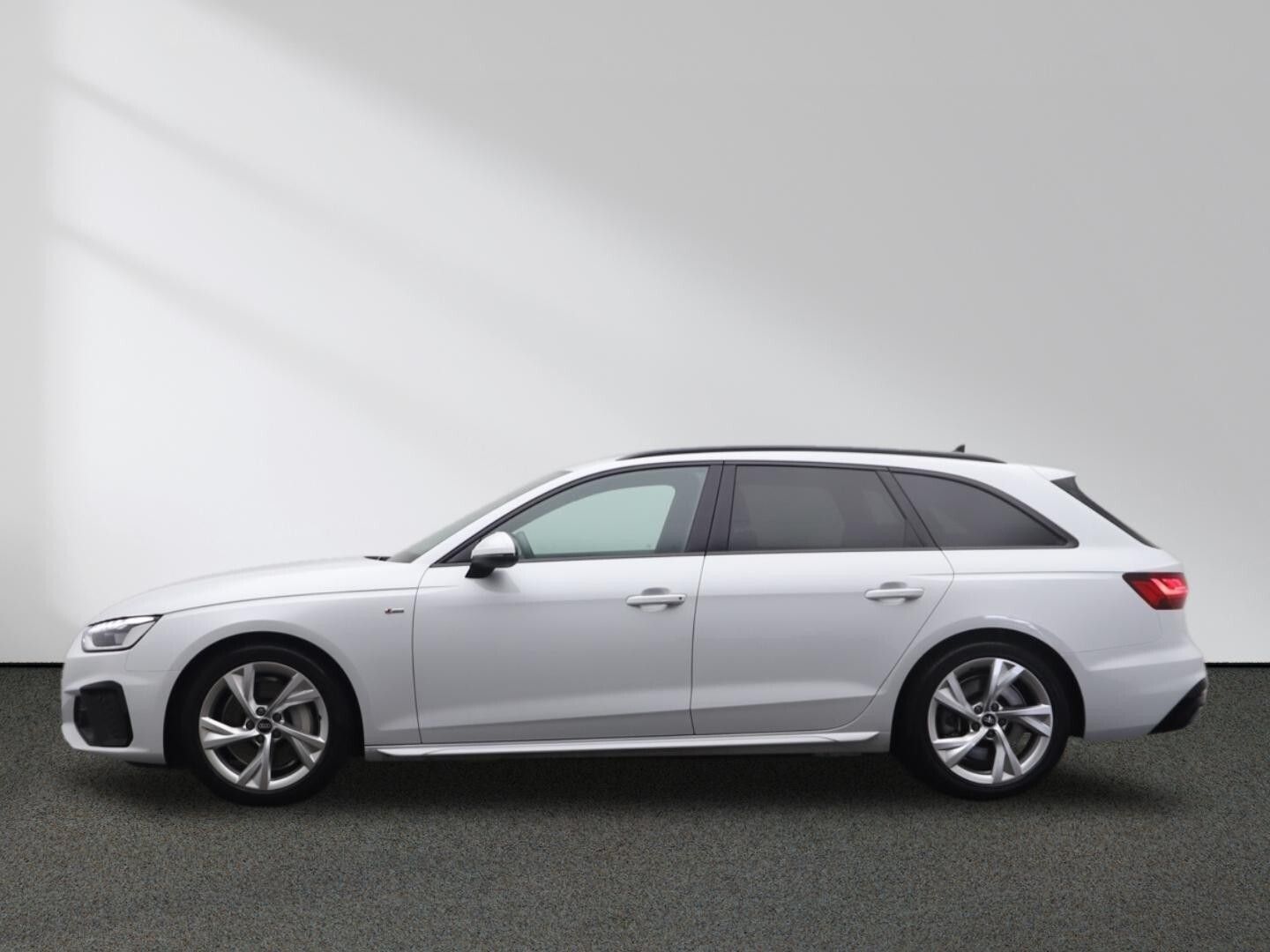 Audi A4 Avant S line 45 TFSI quattro - Samsaru's Car Outlet