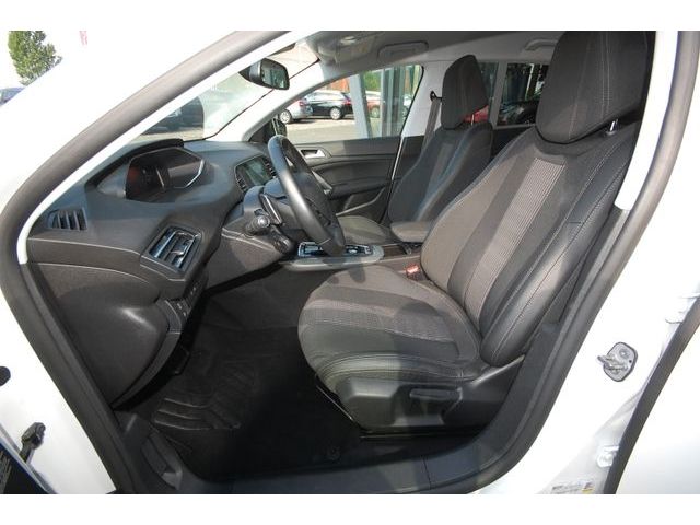 Peugeot 308 Allure Pack BlueHDi 130 EAT8 - Samsaru's Car Outlet