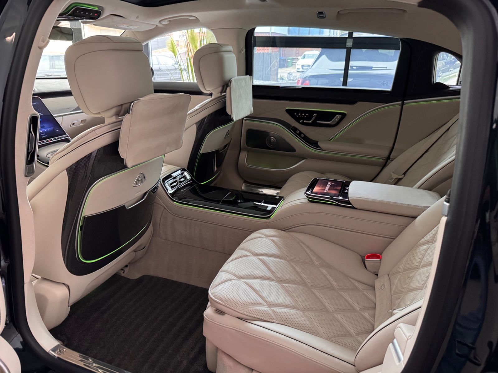Mercedes-Benz S 680 Maybach - Samsaru's Car Outlet