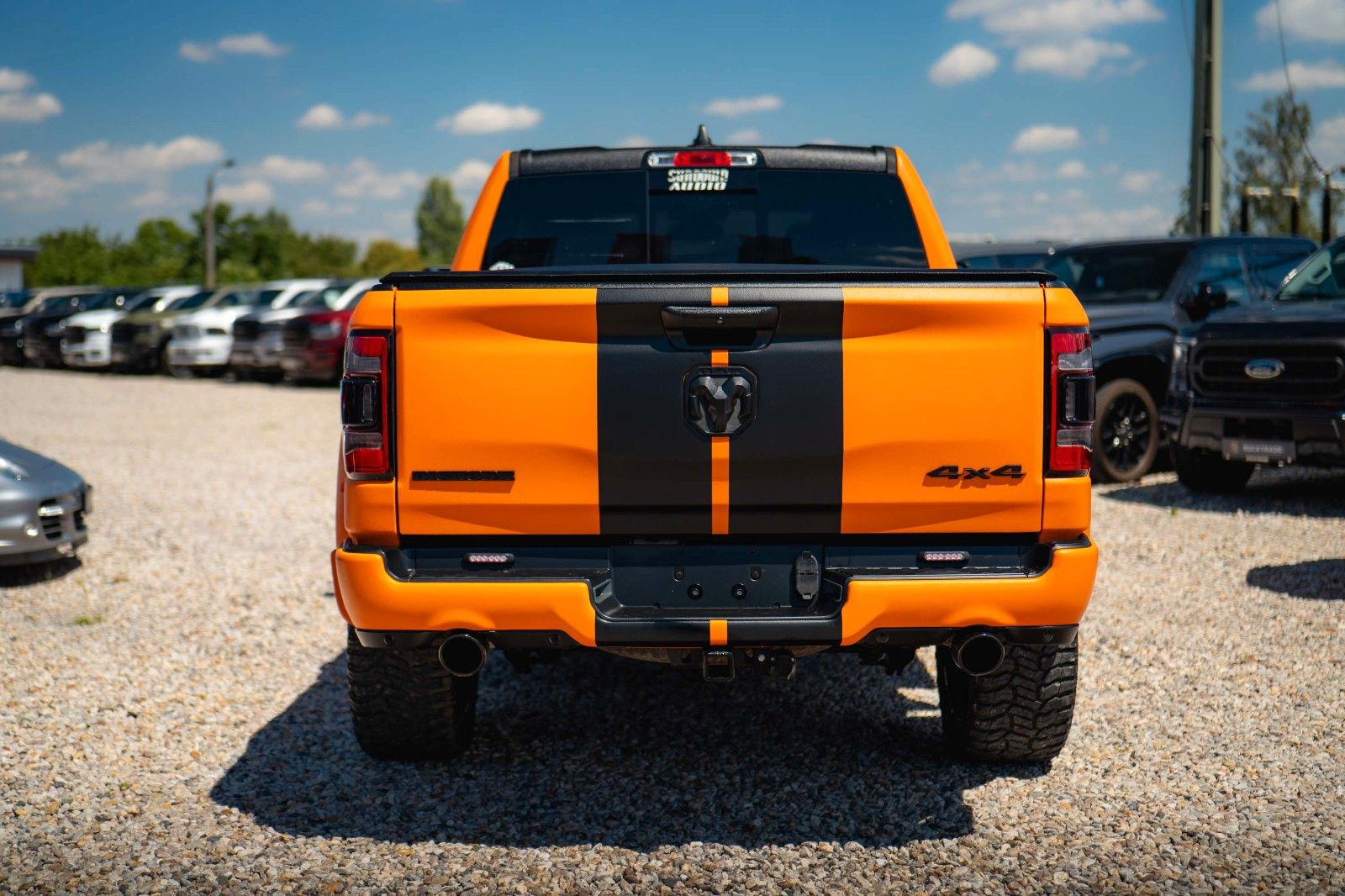 Dodge RAM 5.7 V8 HEMI 4x4 OFFROAD Night PUNISHER 19%