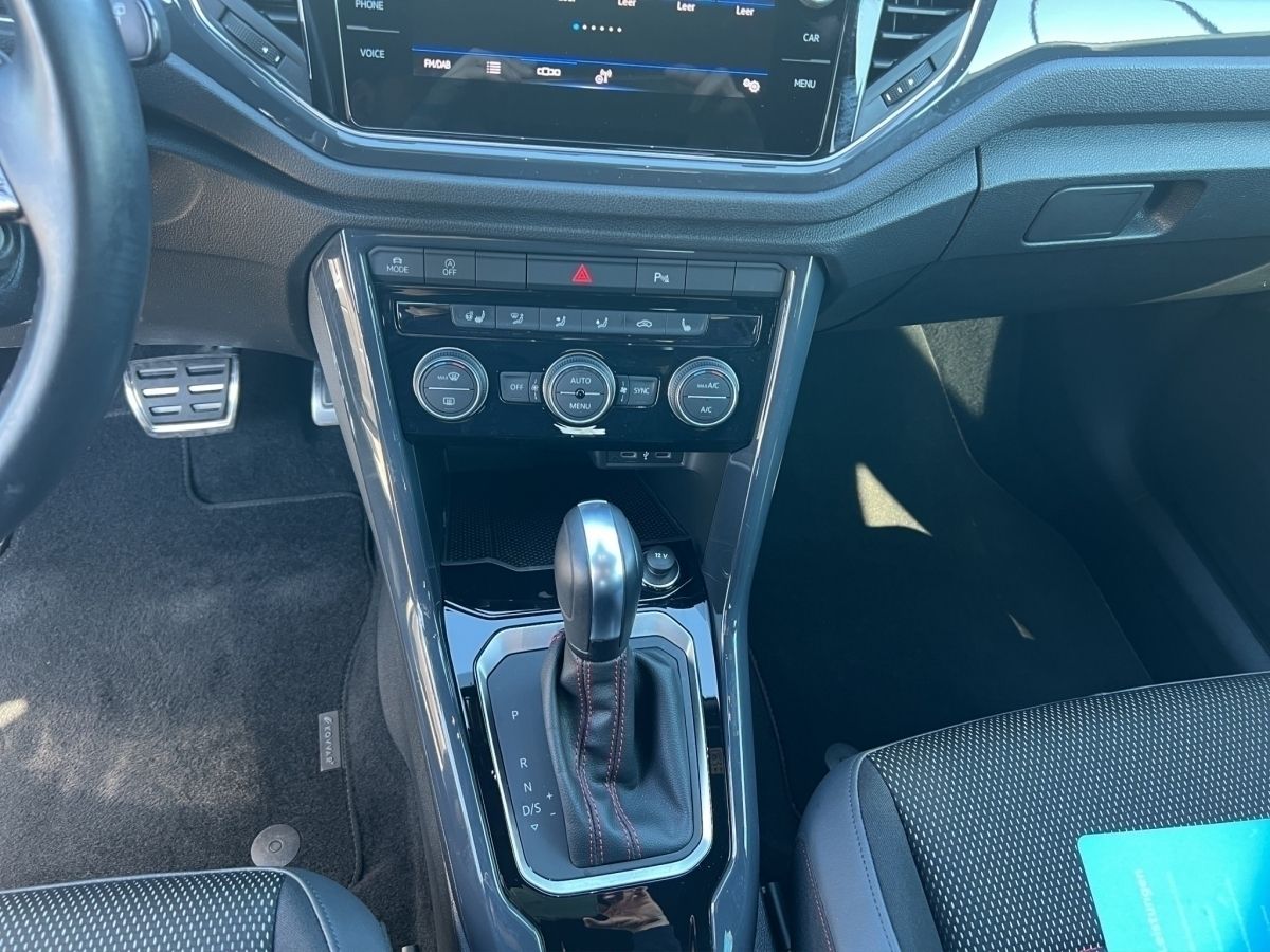Volkswagen T-ROC Sport 1.5 TSi DSG - Samsaru's Car Outlet