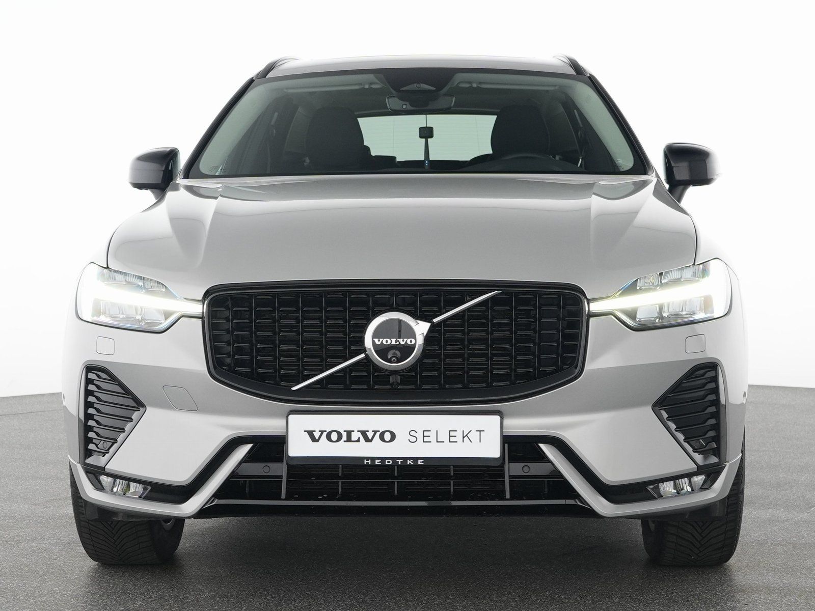 Volvo XC60 B4 Diesel AWD Plus Dark STANDHZ*360*GSHD