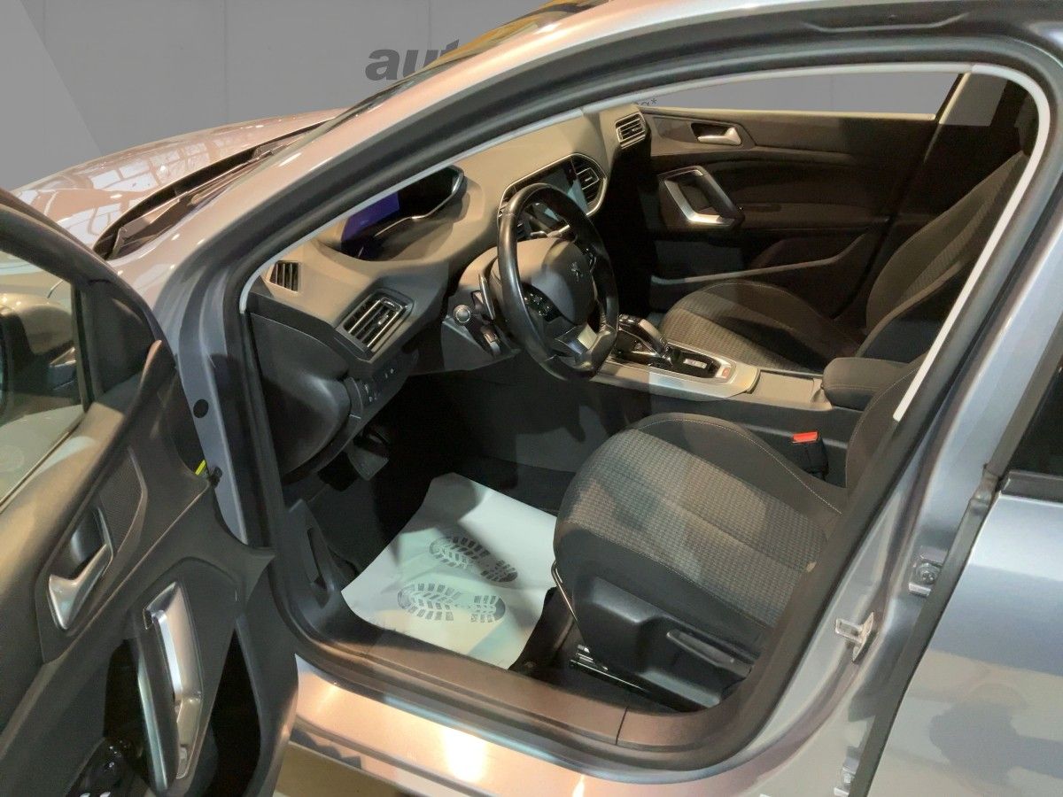 Peugeot 308 - Samsaru's Car Outlet