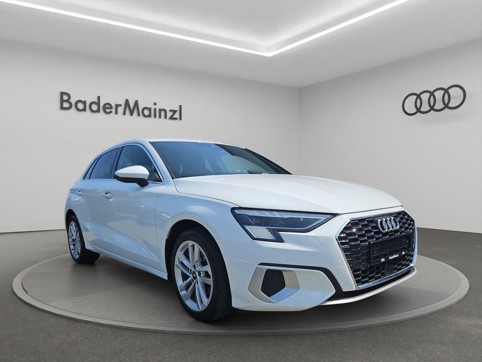 Audi A3 Sportback 30 TFSI - Samsaru's Car Outlet