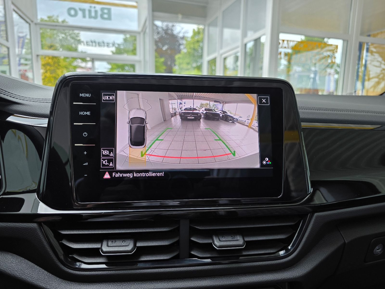 Volkswagen T-Roc R-Line Black - Samsaru's Car Outlet