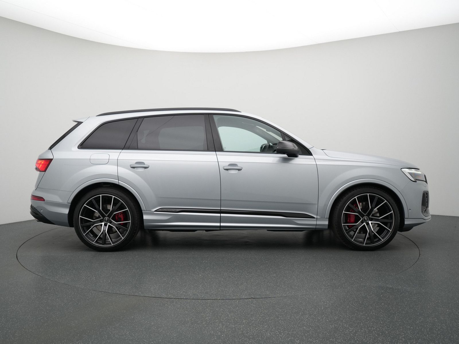 Audi Q7 50 TDI S line 7-SITZE LUFT AHK MATRIX STANDH
