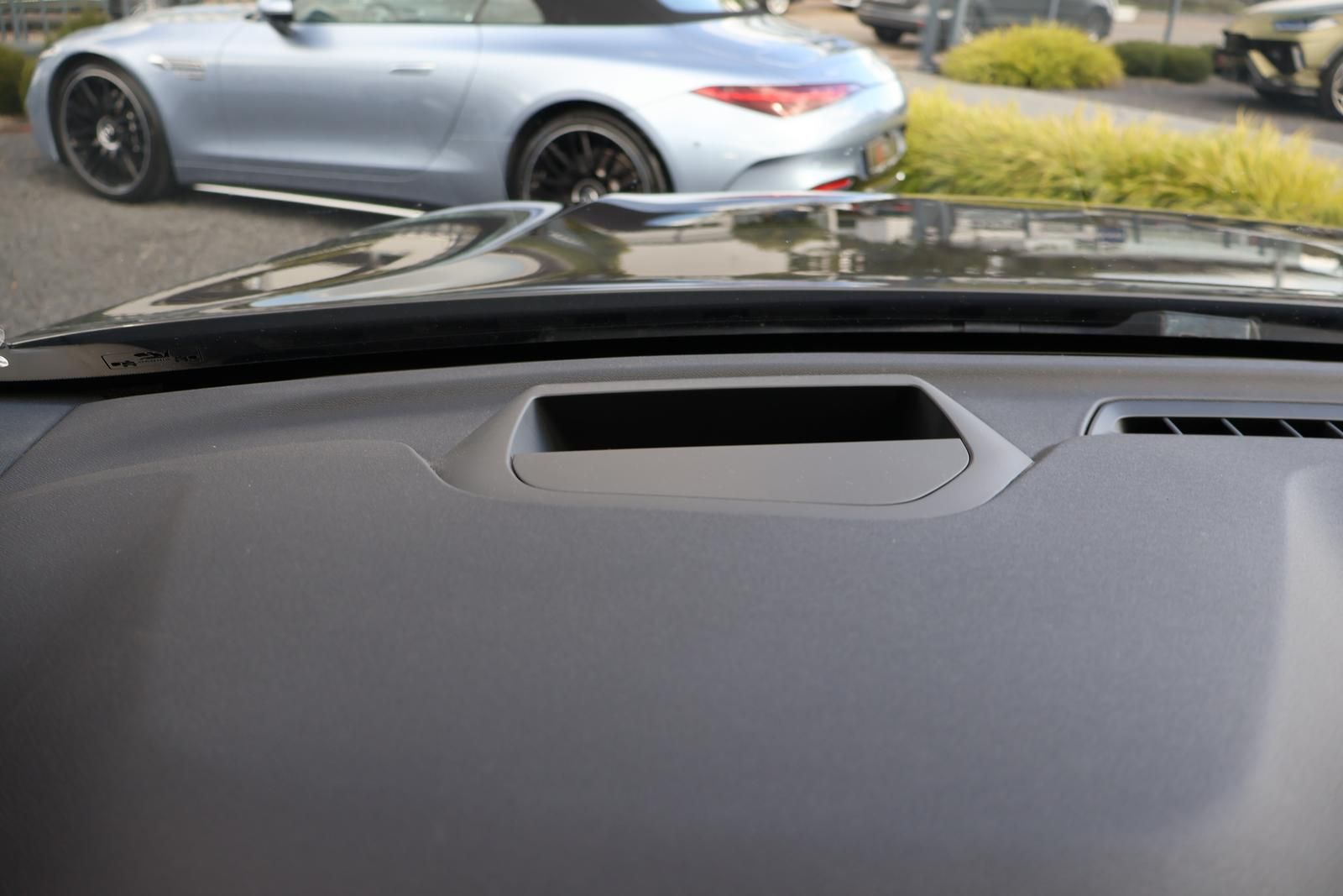 Volvo XC60  T8 AWD R Design Hybrid  Pano-AHK-FACELIFT