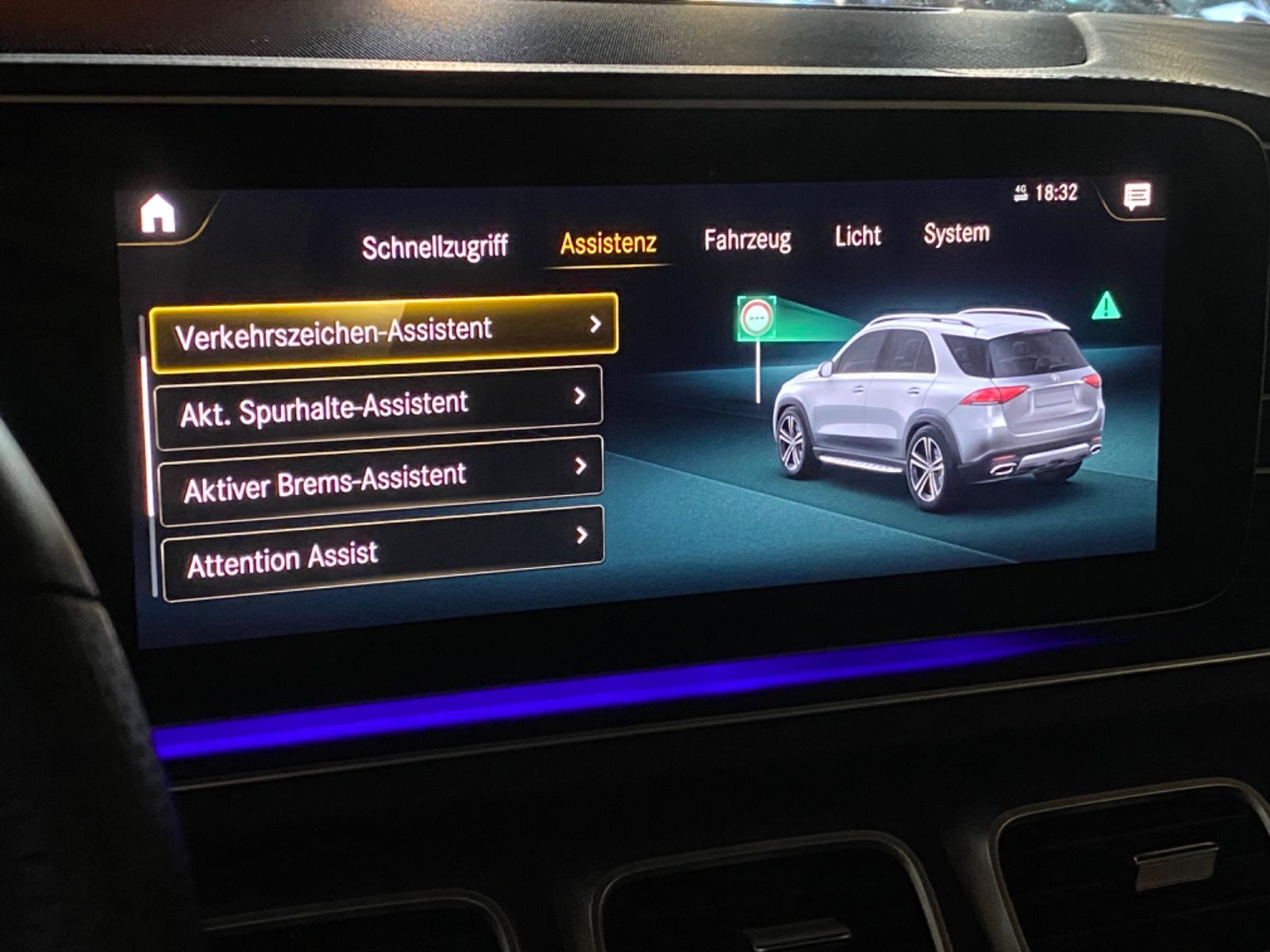 Mercedes-Benz GLE350de AMG 4M_Panorama_Airmatic_360°_Keyless_