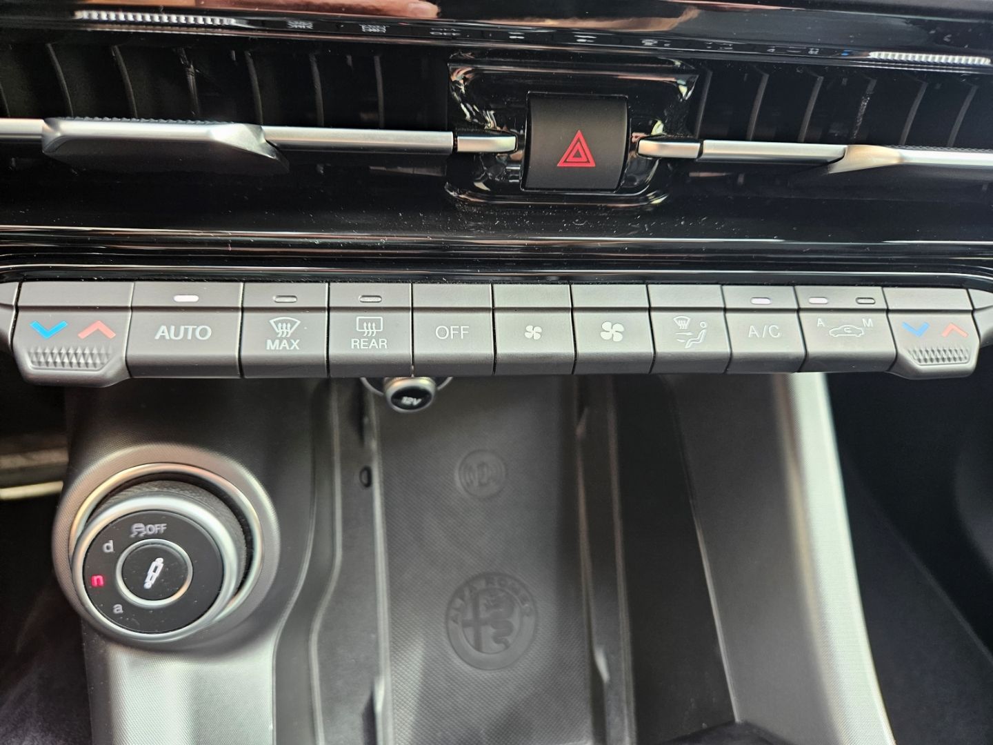 Alfa Romeo Tonale 1.3T PHEV Edizione Speciale - Leder - Sou