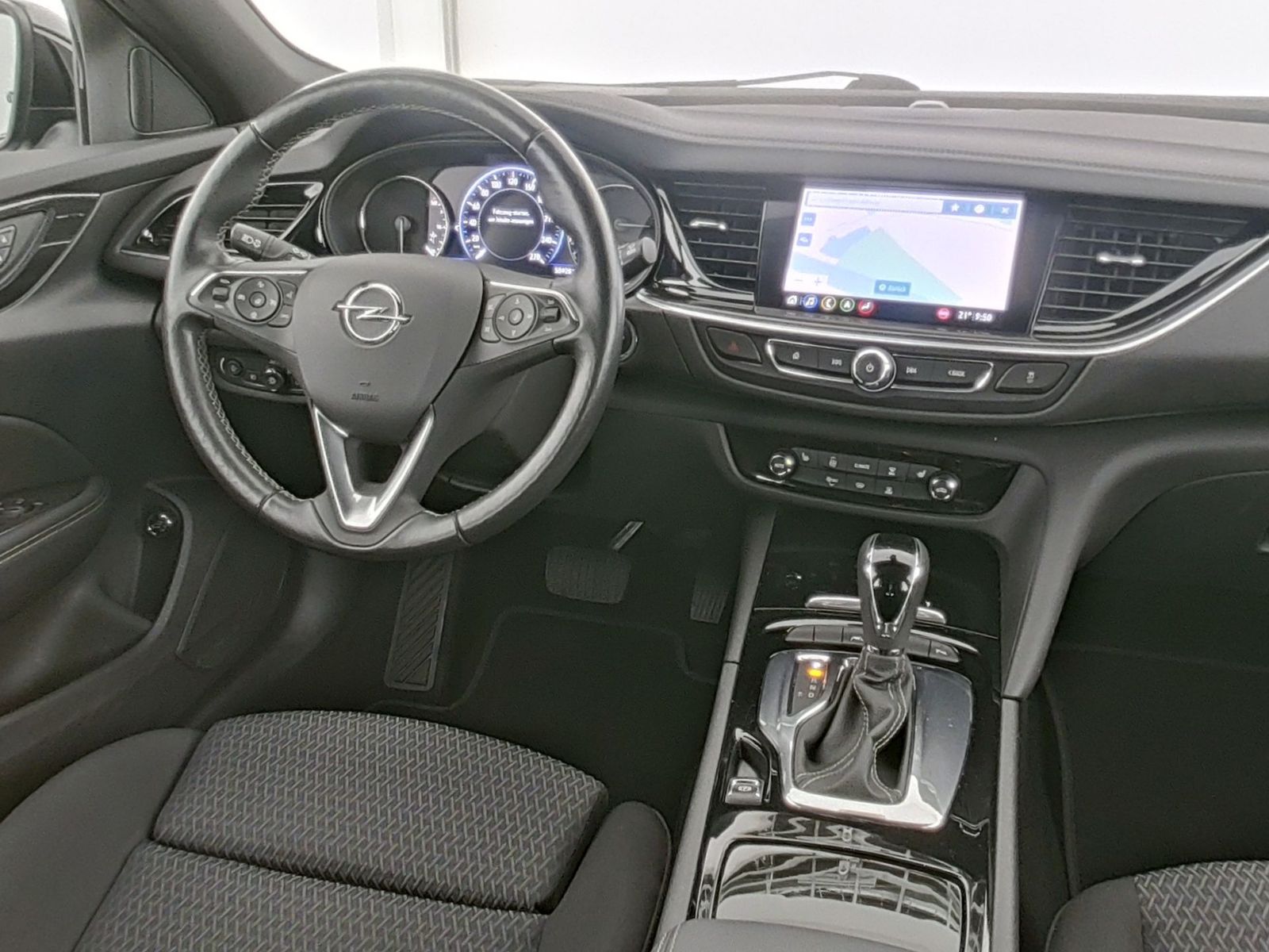 Opel Insignia Business - Samsaru's Car Outlet