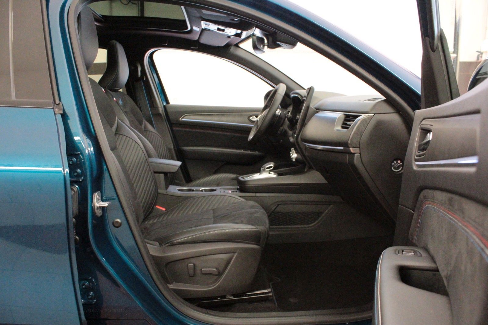 Renault Arkana Mild Hybrid - Samsaru's Car Outlet