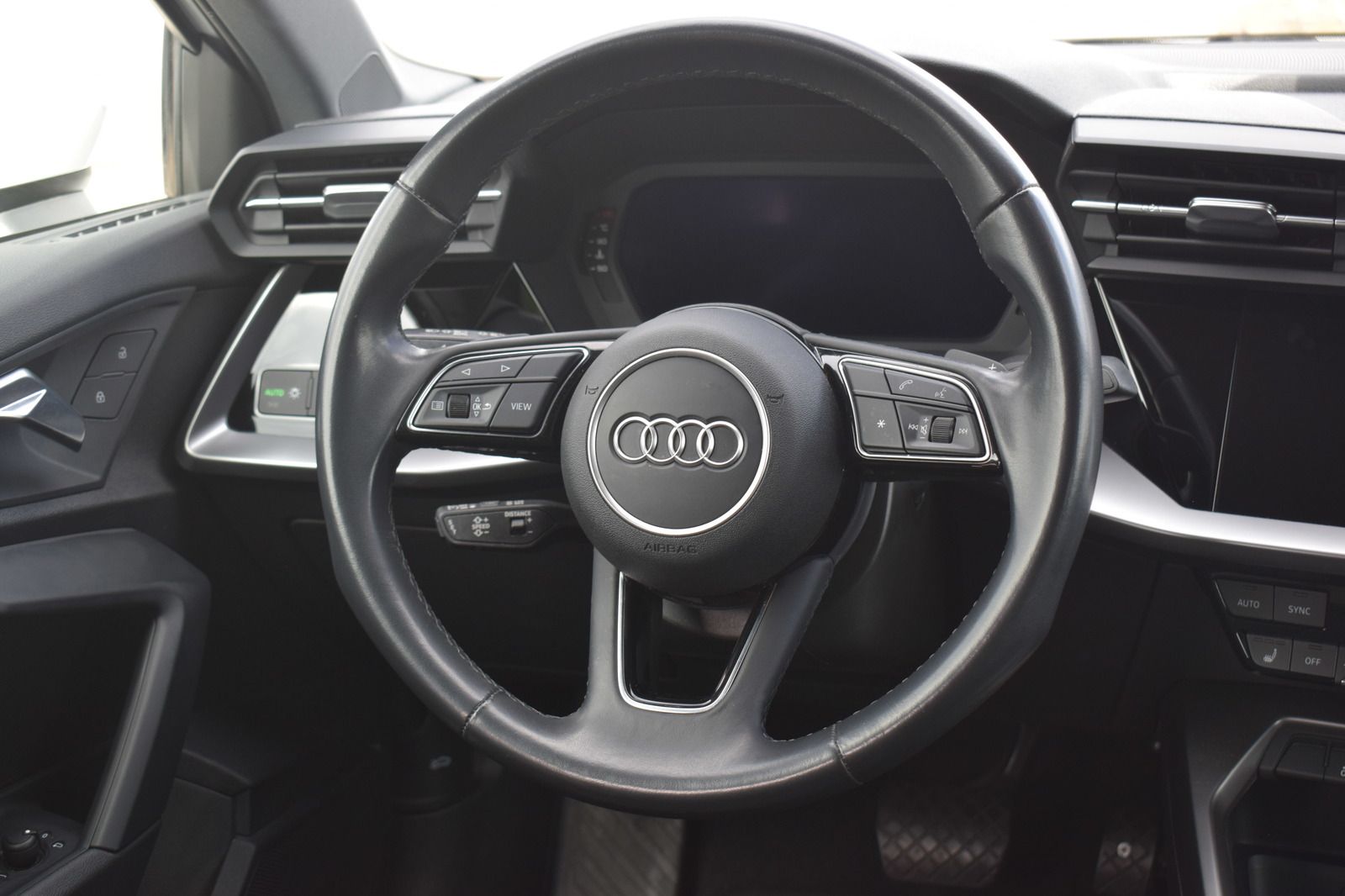 Audi A3 Sportback 30 TDI advanced Automatik/AHK