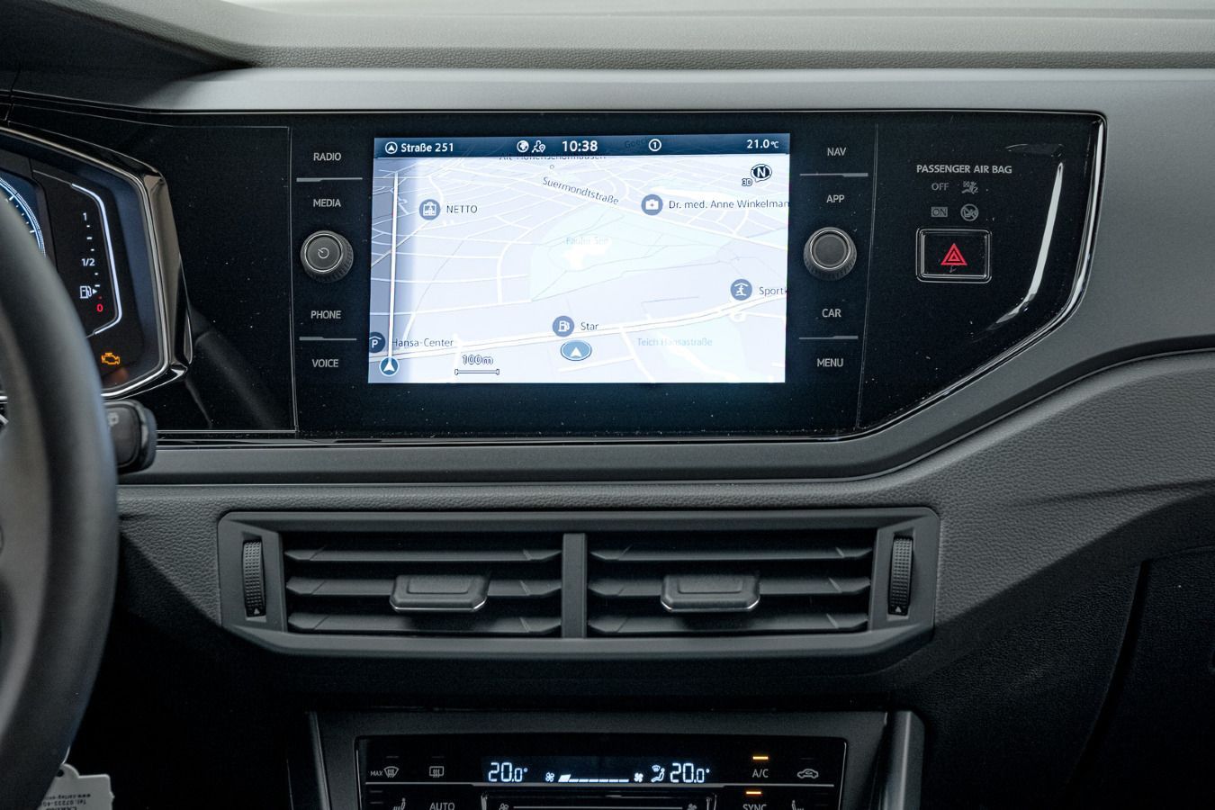Volkswagen Taigo 1.0 TSI R-Line - Samsaru's Car Outlet