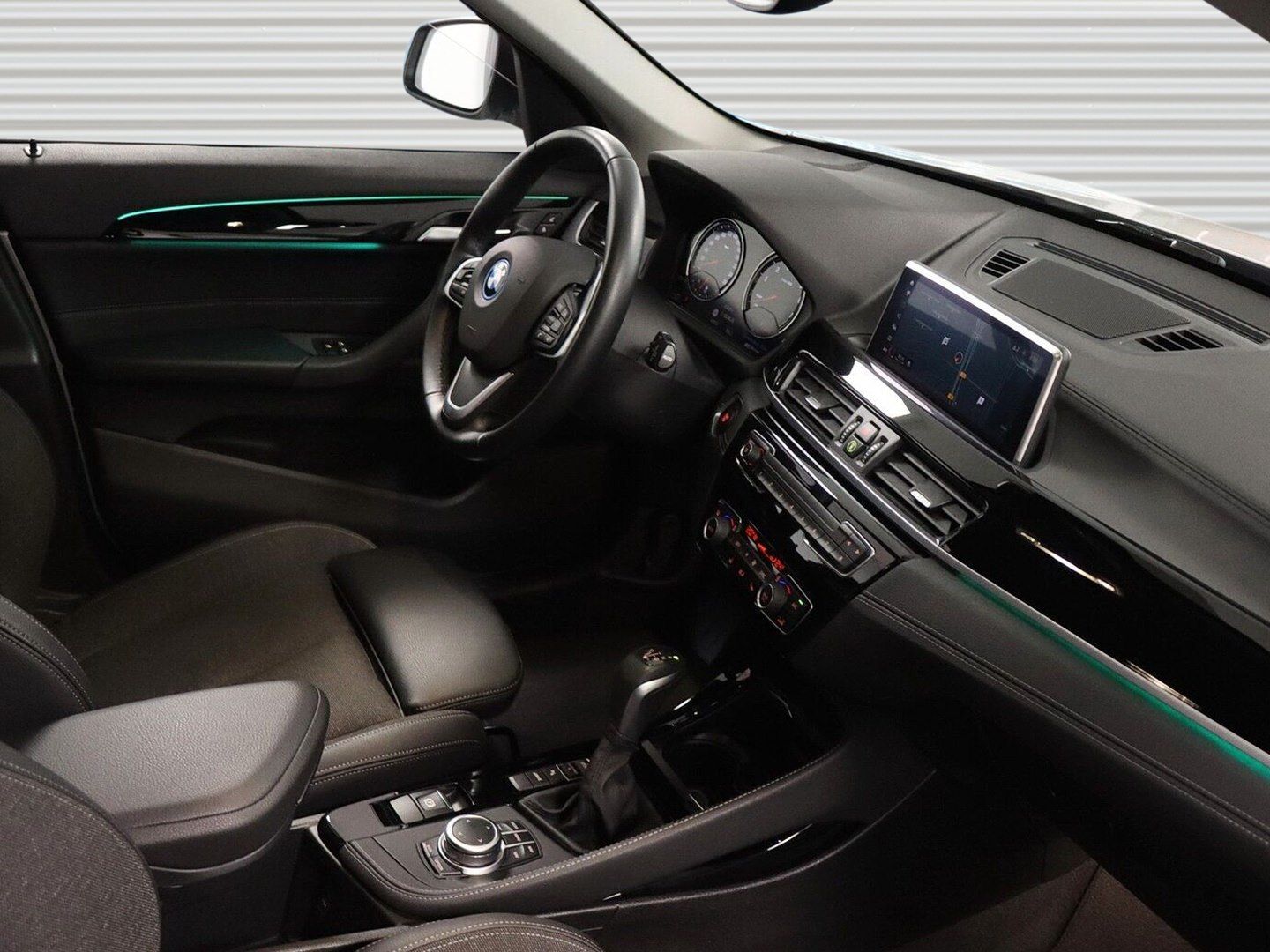 BMW X1 xDrive25e Sport Line - Samsaru's Car Outlet