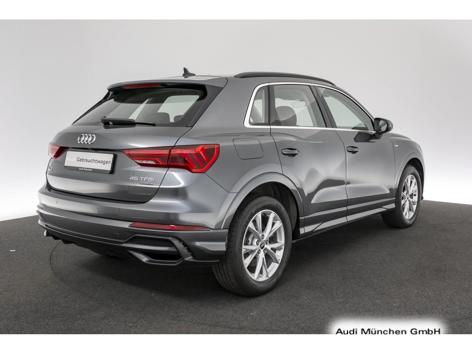 Audi Q3 45 TFSI qu. S tronic S line - Samsaru's Car Outlet