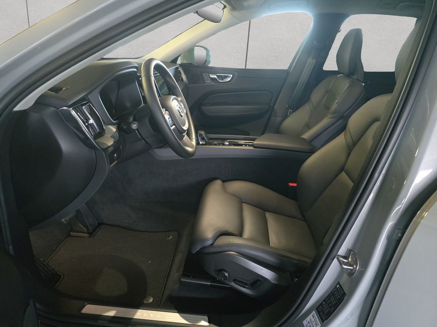 Volvo XC60 B5 B AWD Core