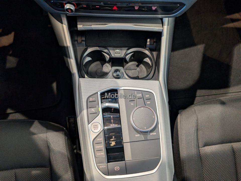 BMW 320d xDrive Touring - Samsaru's Car Outlet