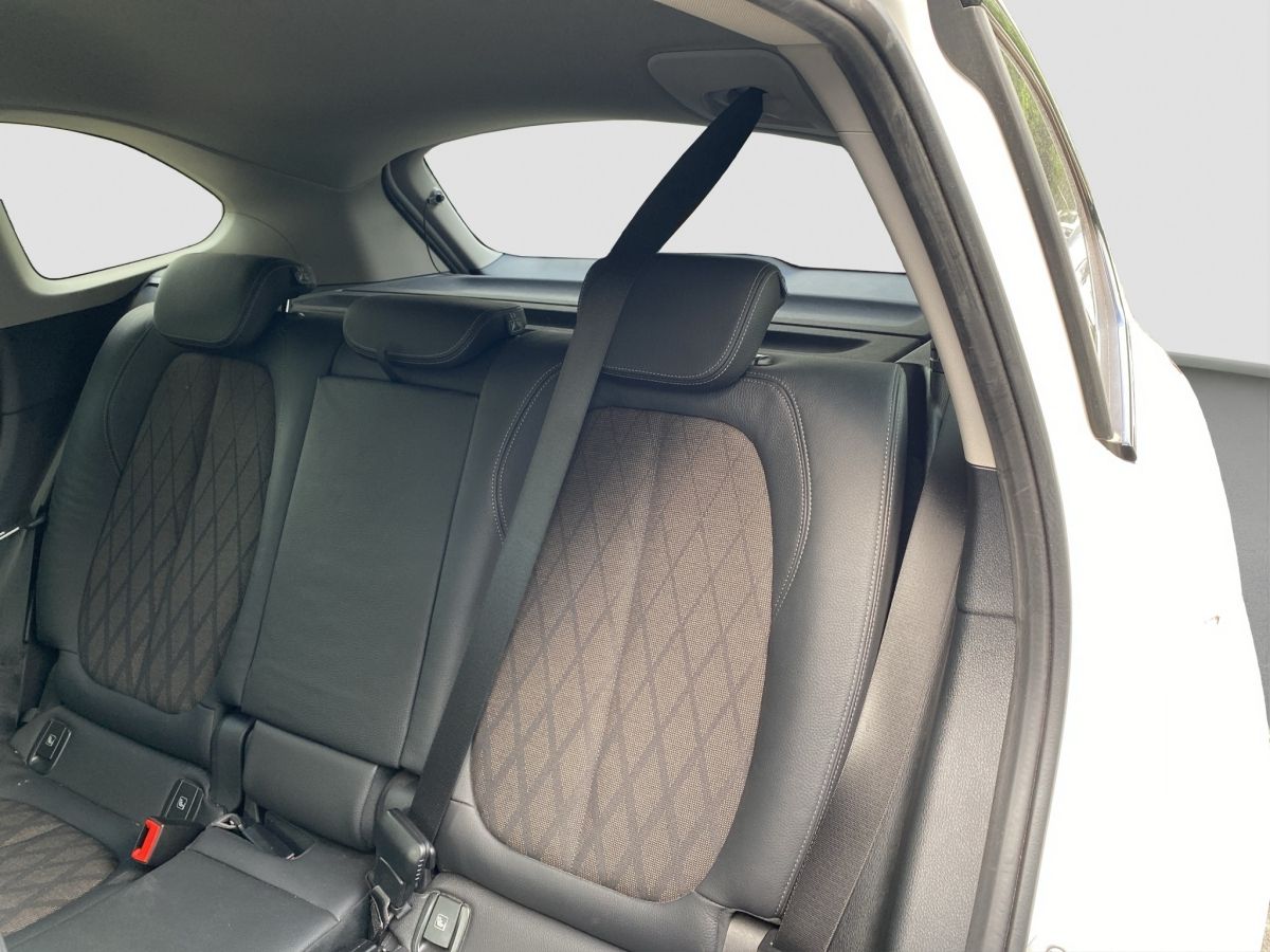BMW X1 xDrive25e xLine - Samsaru's Car Outlet