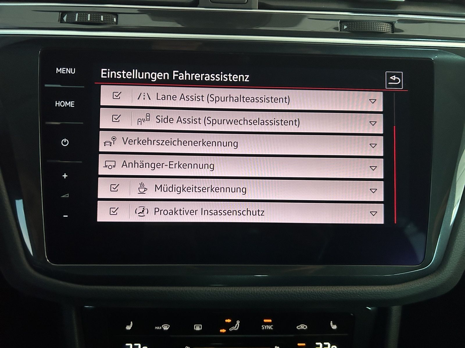 Volkswagen Tiguan TDI Elegance DSG 4M Matrix Navi ACC AHK S