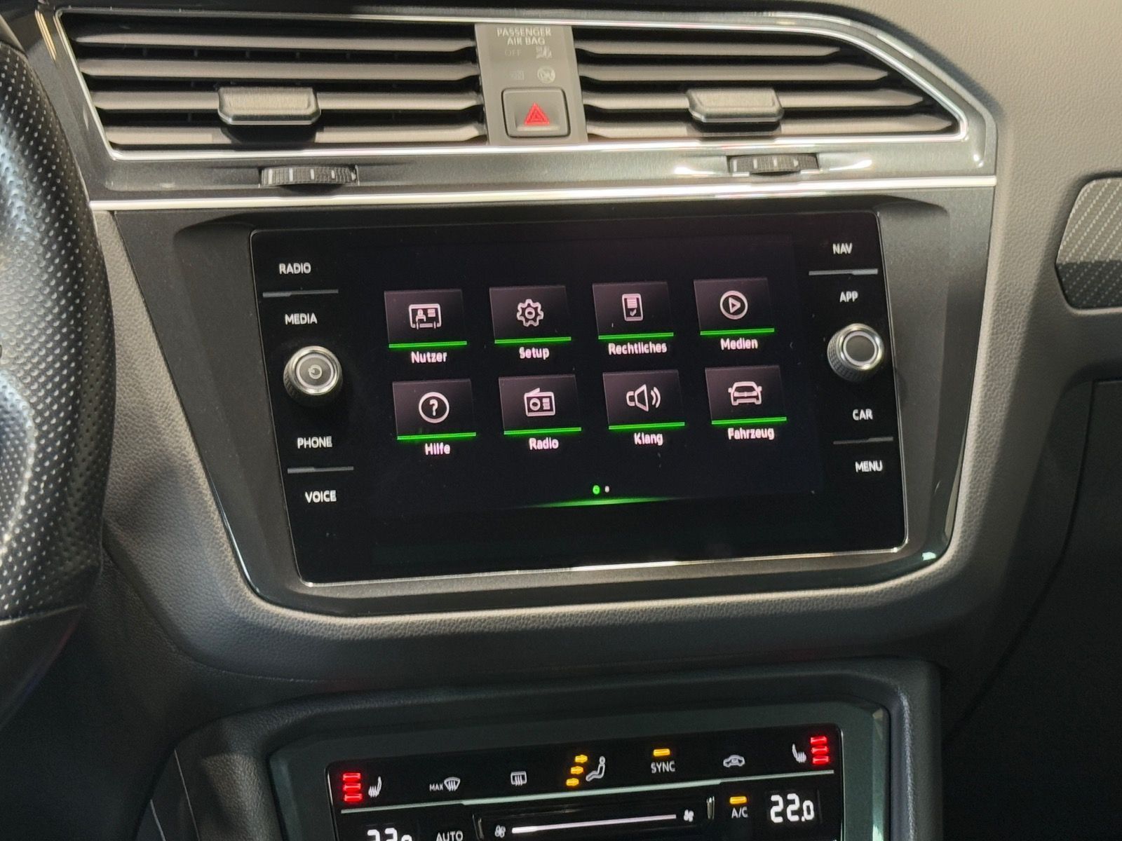 Volkswagen Tiguan R-Line 2.0 TDI DSG 4M - Samsaru's Car Outlet